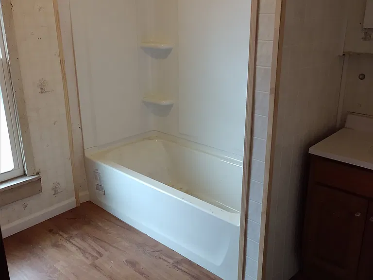 Bathroom 1.1