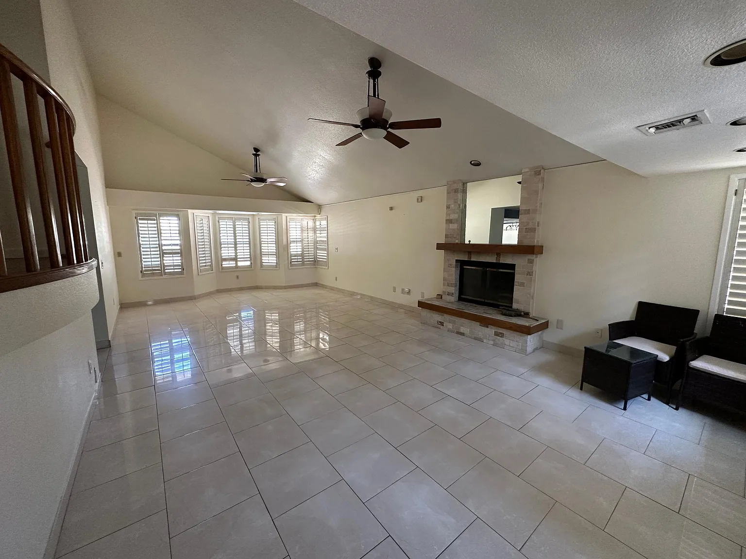 4 bed, 3.5 bath, 2980 sqft, $2,495 — Photo 2