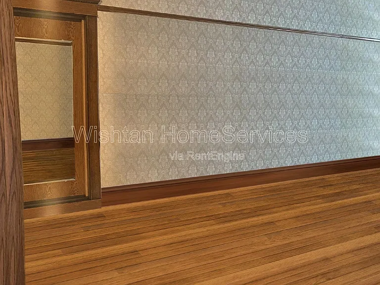 538 N Randolph St #6 — Photo 5