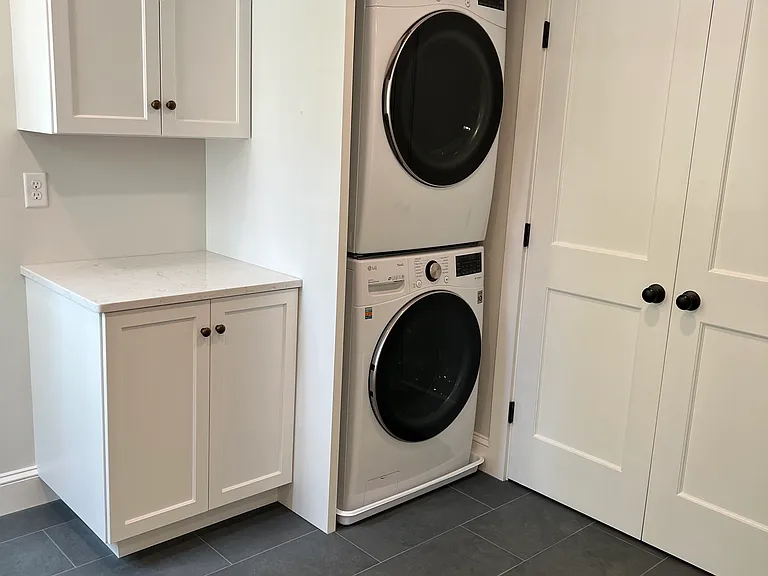 41 Village Rd — Photo 11