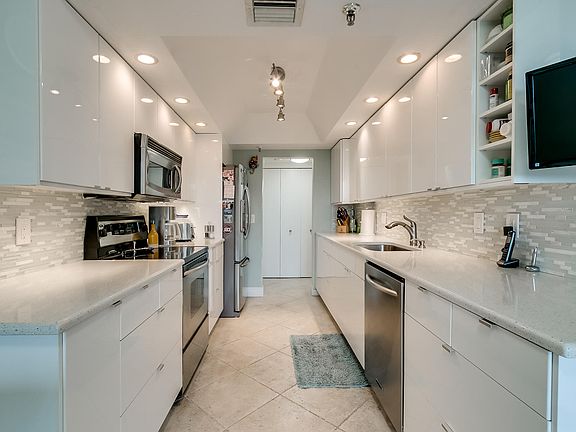 Home For Sale In Boca West