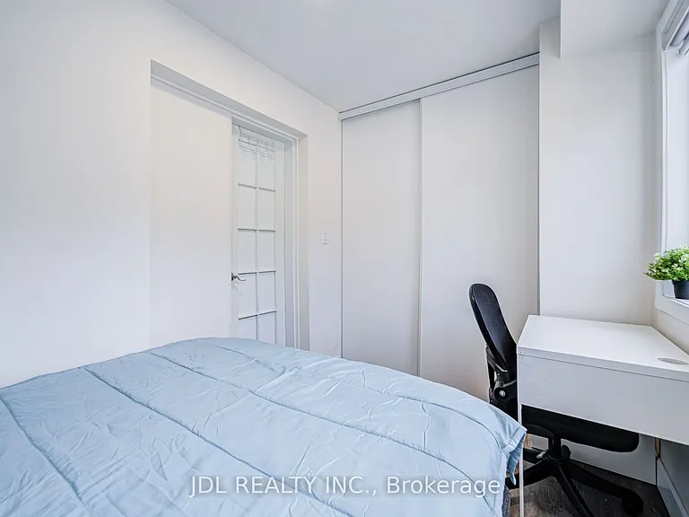 5 Sorauren Ave #3 — Photo 21