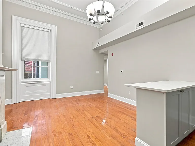 1014 Clinton St #1STREAR — Photo 4