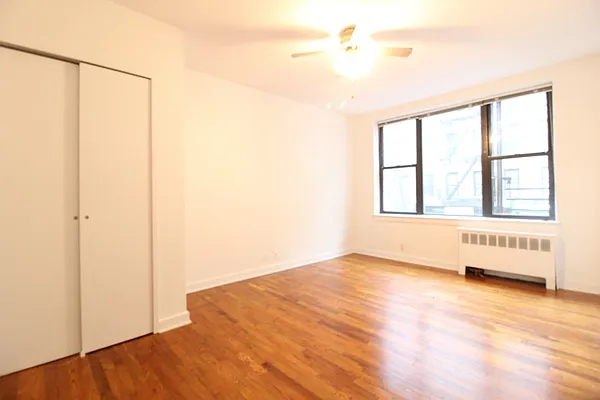 Rented by Keller Williams NYC | media 13