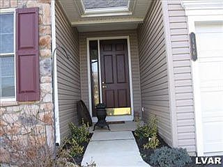 2nd image of 146 Glenmoor Cir S