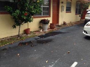 7826 NW 40th St, Coral Springs, FL 33065