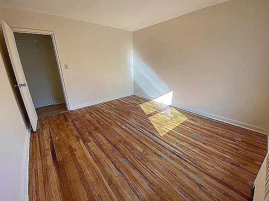 5th image of 11631 170th St #42