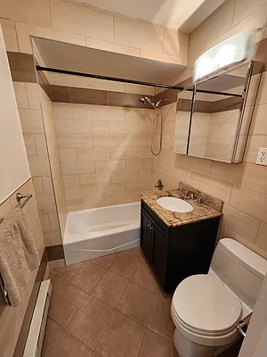 Rented by Bouklis Group | media 22