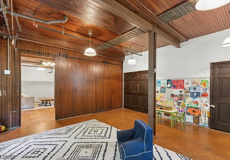 12 Forest Ave — Photo 11