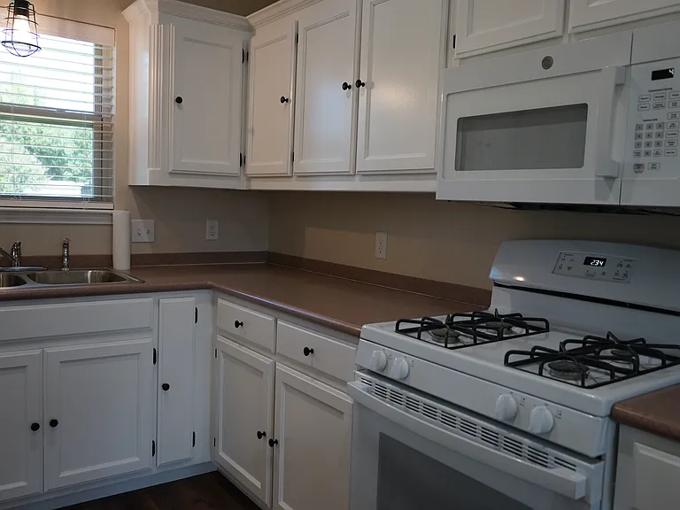 6322 Woolwich Dr — Photo 8