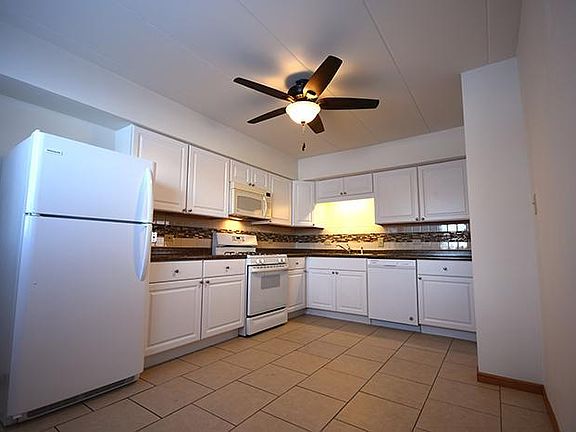 3rd image of 1244 Main St #363d1z929