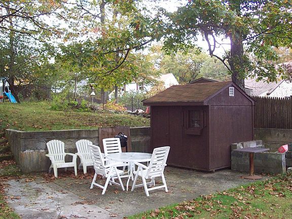 Peaceful back yard