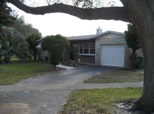 5201 SW 90th Ave, Cooper City, FL 33328