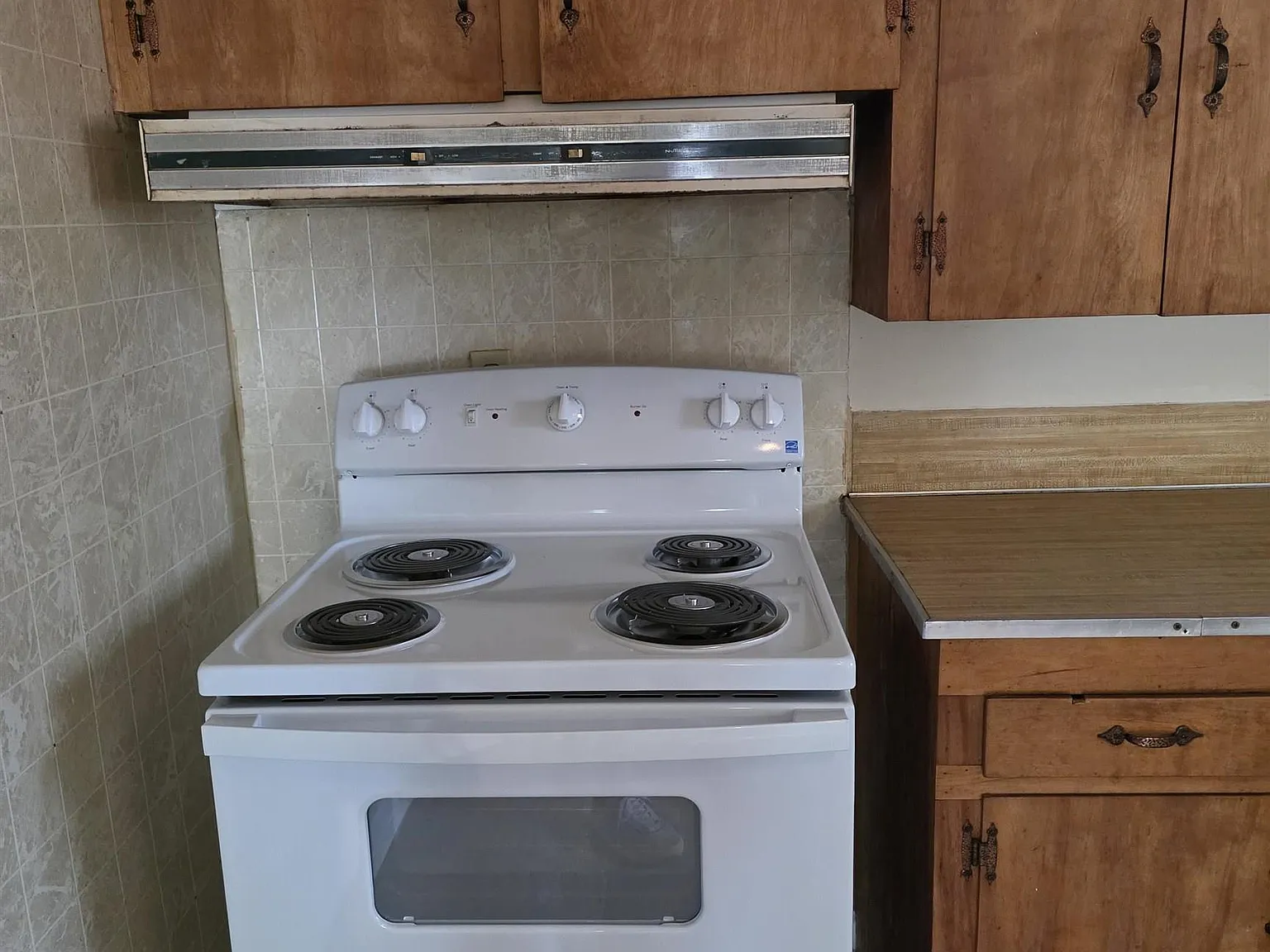 3 bed, 1.0 bath, 1131 sqft, $975 — Photo 4