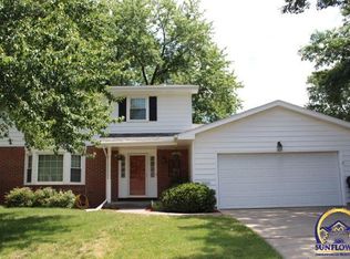 1824 SW Cheyenne Rd, Topeka, KS 66604