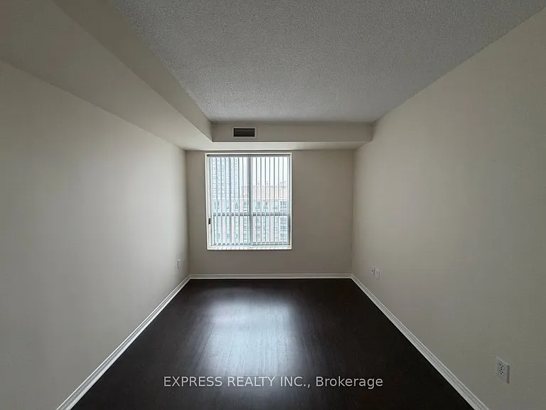 29 Pemberton Ave #LPH06 — Photo 7