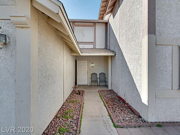 3rd image of 5423 Eastwick Cir