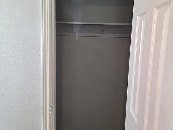 3rd image of 468 S 6th St #3