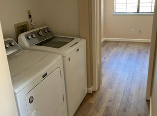 66 Washington Square Dr, Milpitas, CA 95035