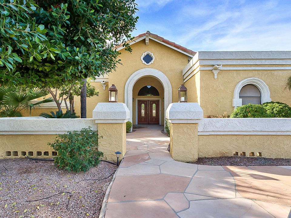 1st image of 8404 S Kachina Dr