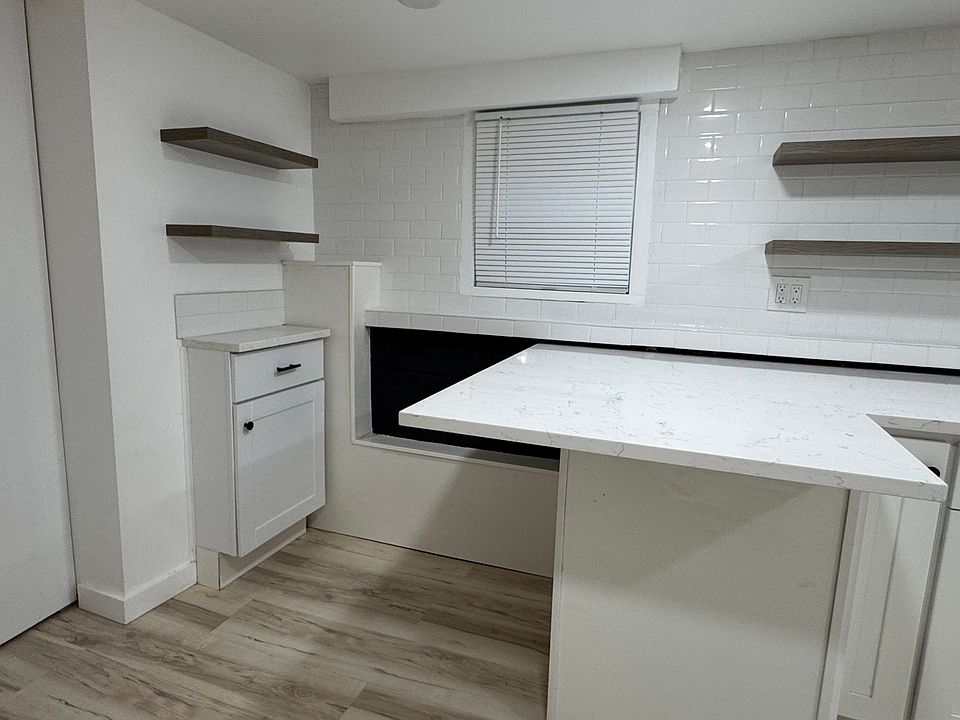 Bar and pantry storage