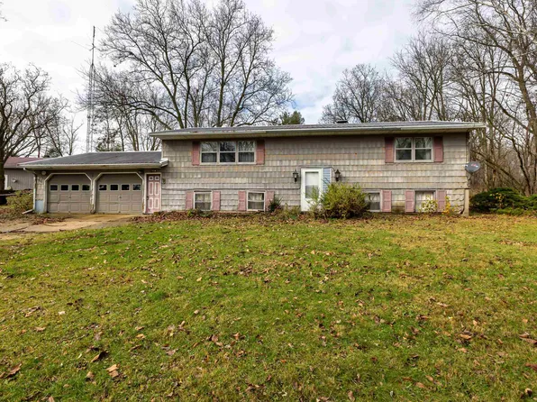 16871 Hirsbrunner Rd, Darlington, WI 53530