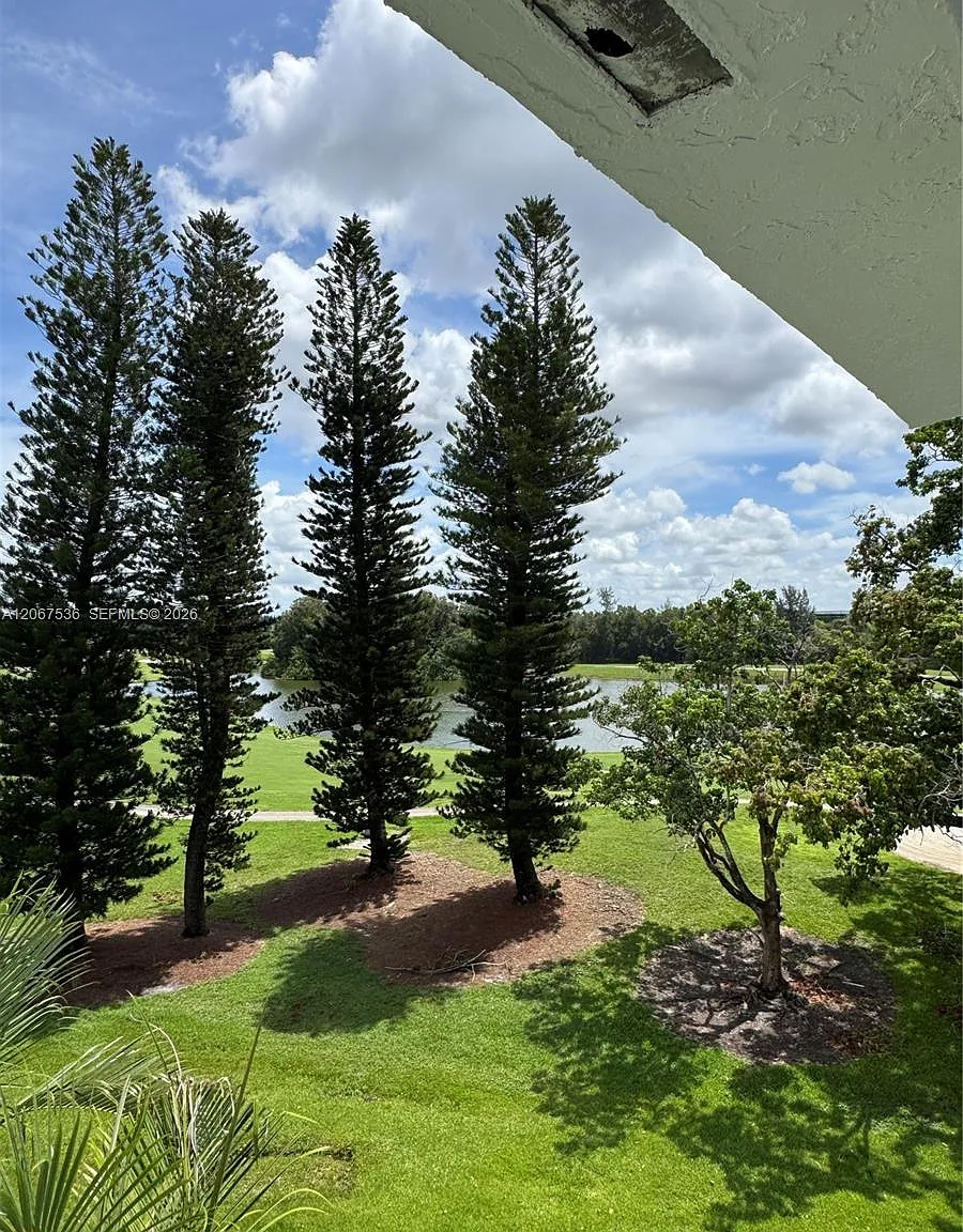 Fairways At Bonaventure C — Photo 4