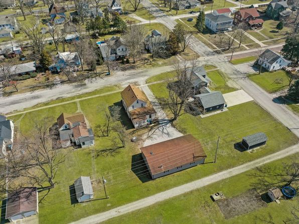 716 Locust St, Minonk, IL 61760