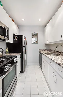 Sold by Oxford Property Group | media 3