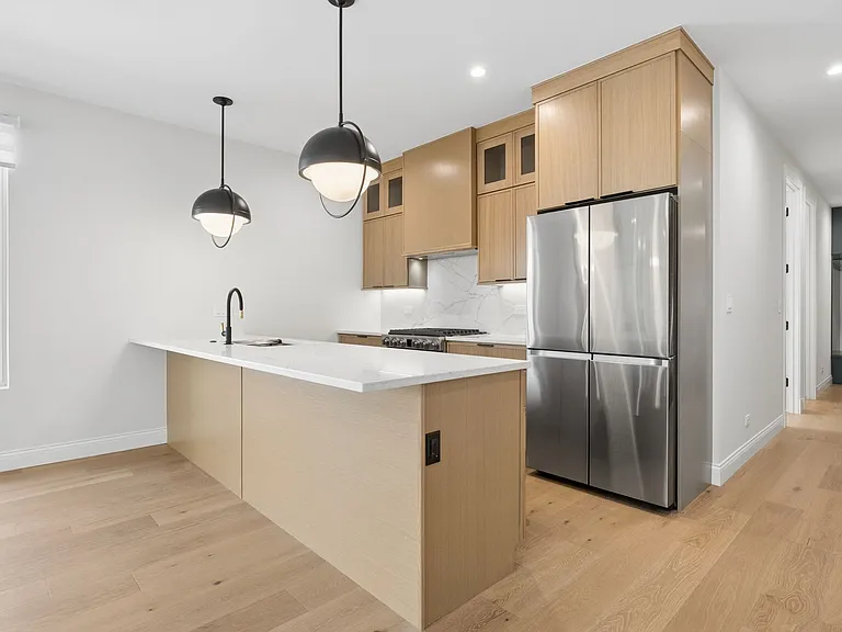 3739 N Clifton Ave #3 — Photo 16