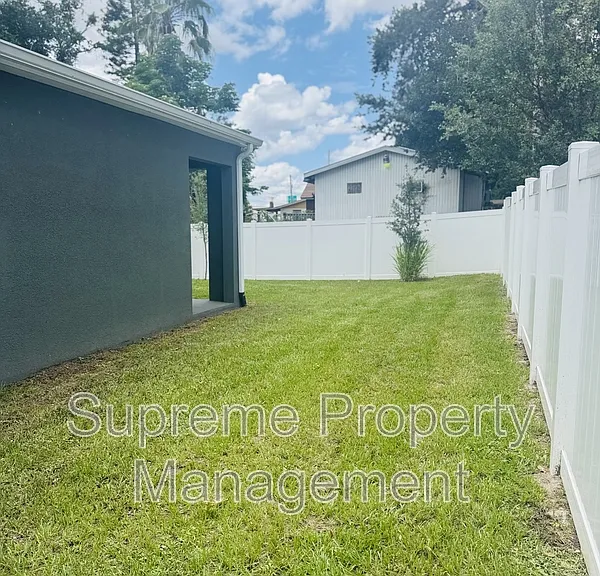 2604 N 29th St — Photo 18