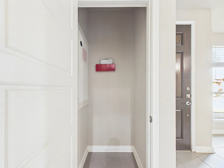 13800 Lyndhurst St #52 — Photo 11