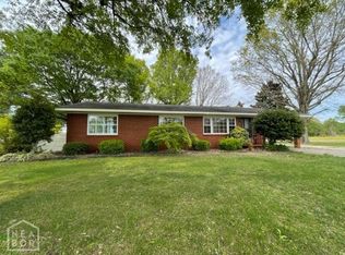 1804 Creason Rd, Corning, AR 72422