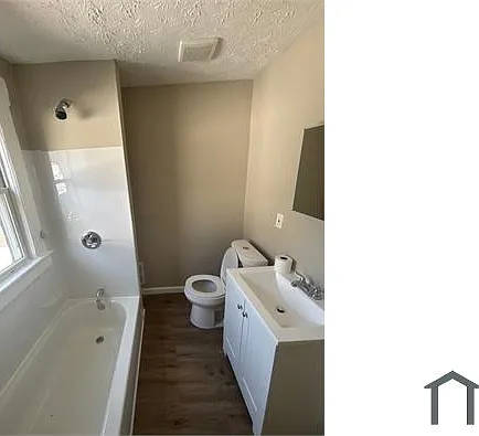 3865 W 40th St #3 — Photo 3
