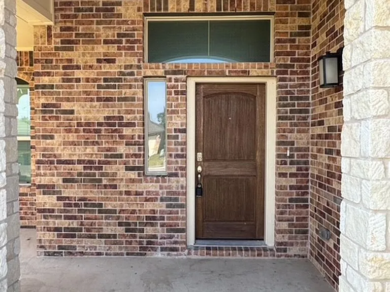 5803 Saint Charles Dr — Photo 3