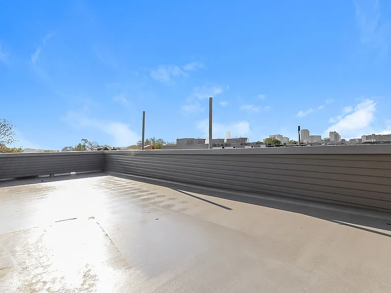 820 N 40th Street — Photo 34