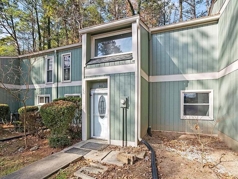 602 Dylan Ct — Photo 24