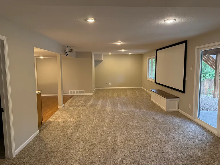 6258 Powell Rd — Photo 17