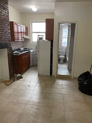 Rented by K & O Realty Associates Inc. | media 17