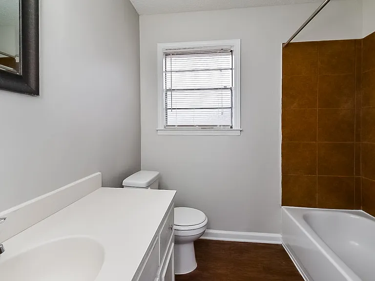 7371 Hollorn Ln — Photo 15