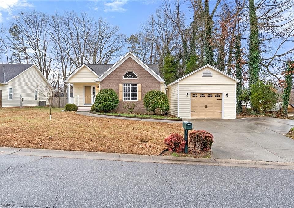 1st image of 2472 Joshua Ln