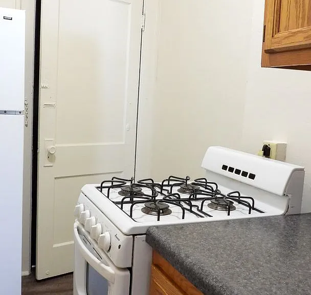437-451 Rhoads Ave — Photo 19