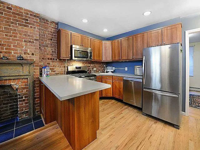 Building Photo - 111 Bloomfield St #1