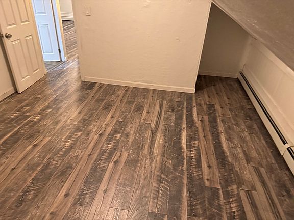 5th image of 110 Knight Ave