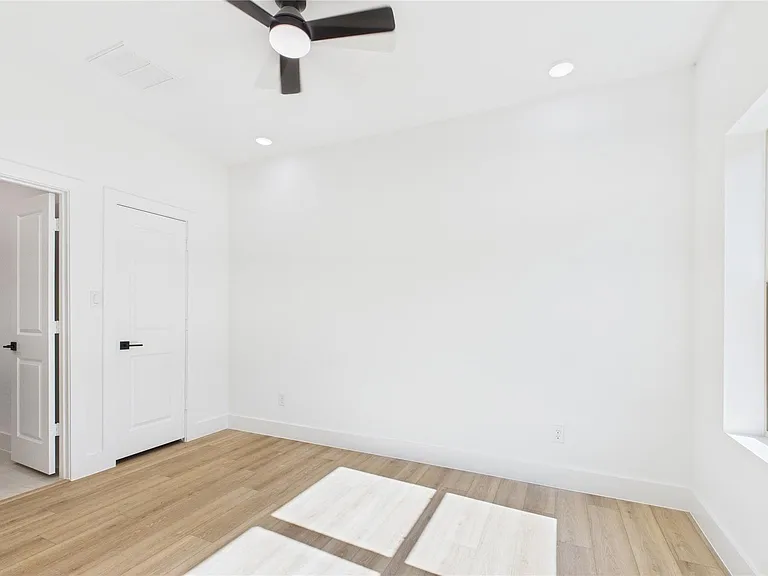 5316 Terry St — Photo 8