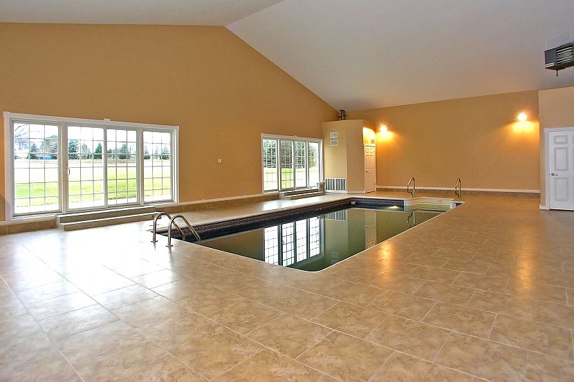 1st image of 4667 Highland Ct