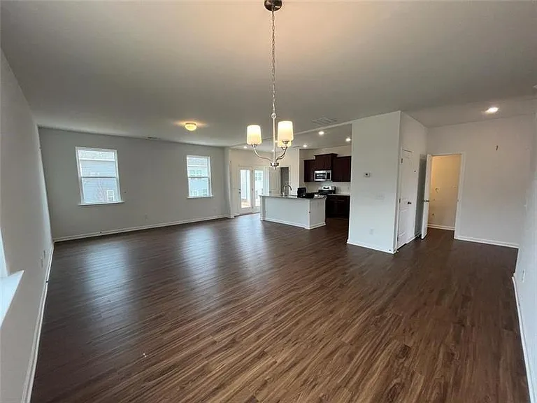 140 Windover Way — Photo 4
