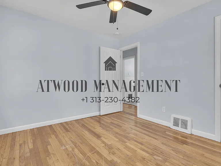 19355 Caldwell St — Photo 10