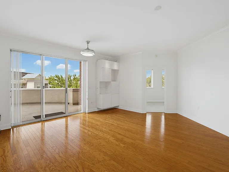 300 W 5th St #249 — Photo 2