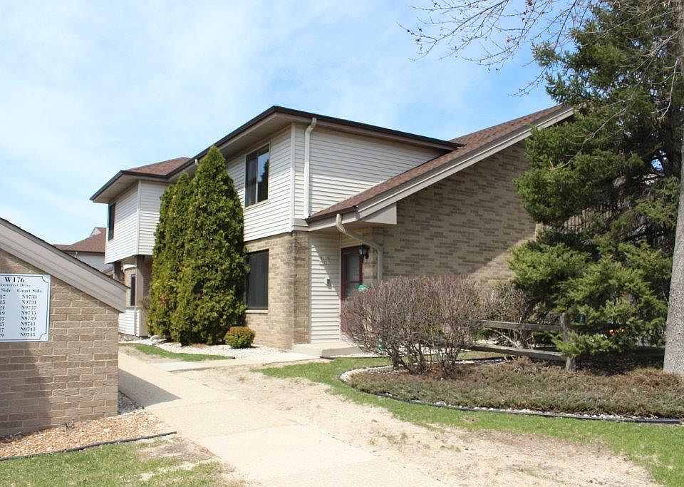 1st image of W176N9717 Rivercrest Dr